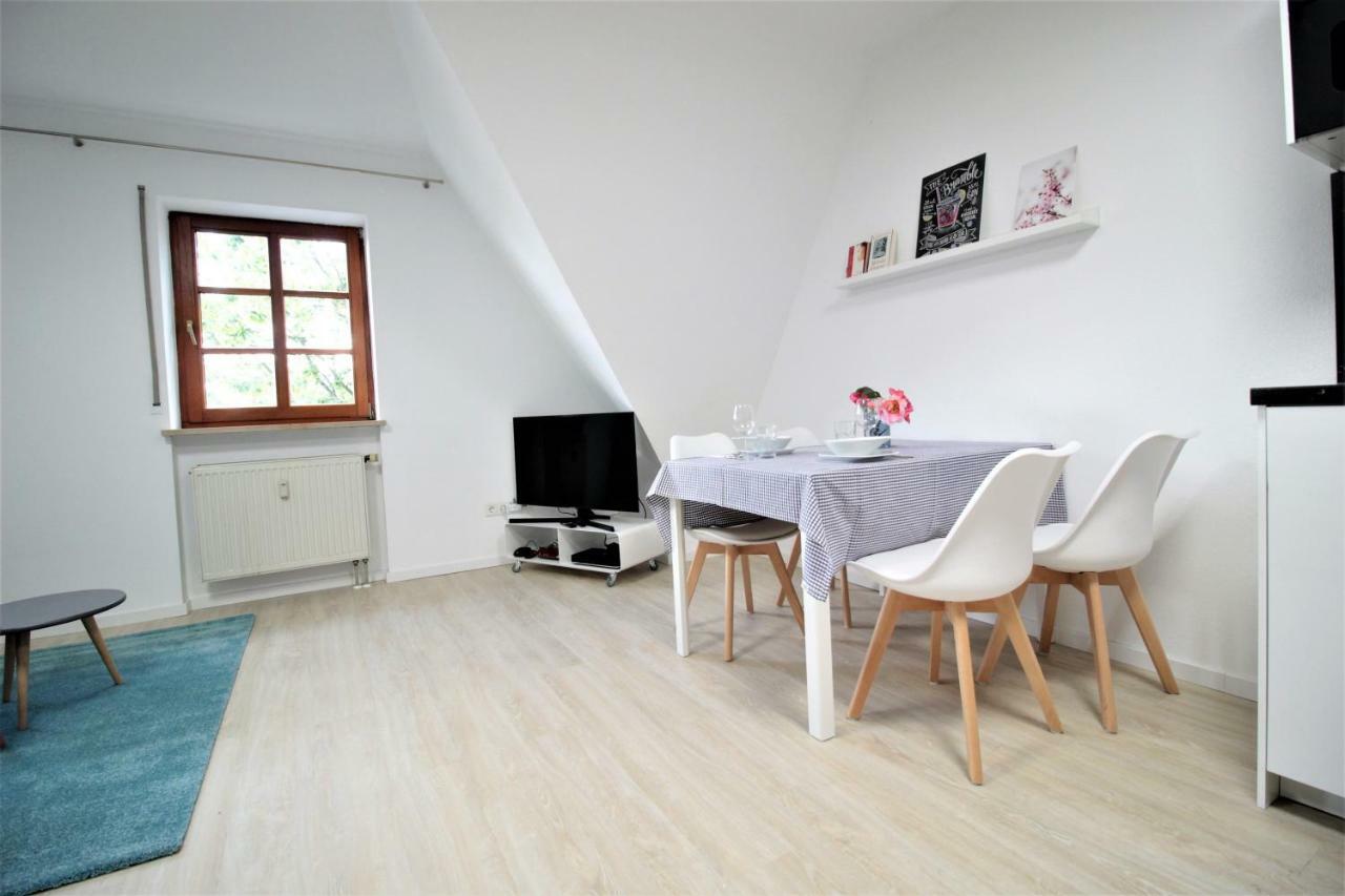 Apartment - Old Main Bridge, Own Garage Parking Space *