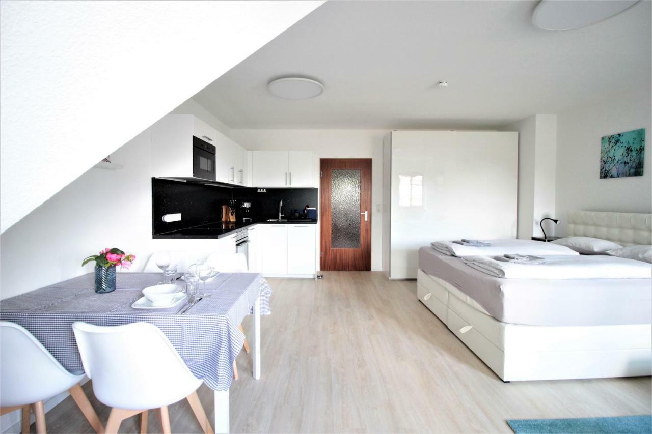 - Old Main Bridge, Own Garage Parking Space * Wurzburg